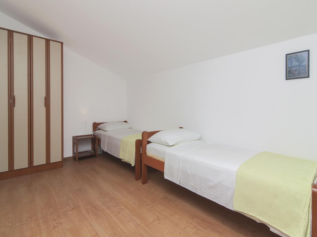 Apartments Ceja Near Sea Medulin Room photo